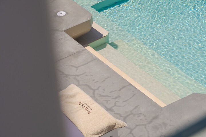 Pool 102 of 155