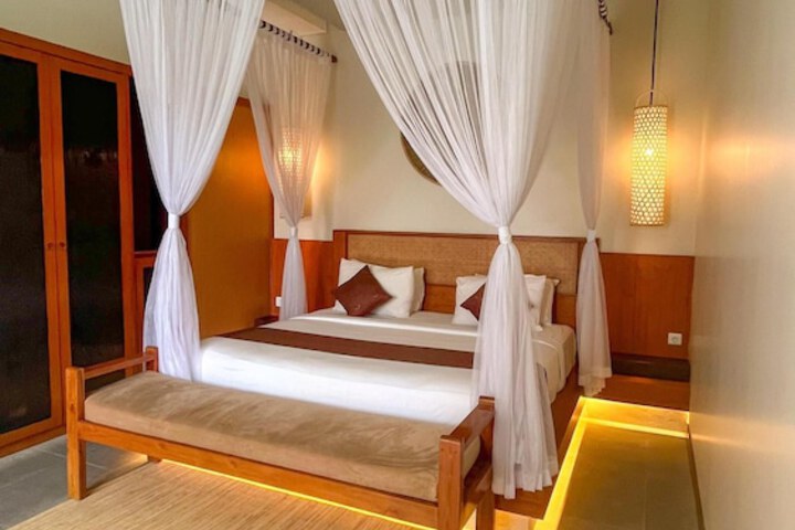 Room 15 of 64