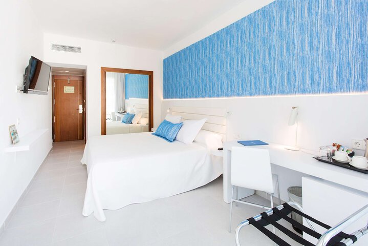 Room 36 of 237