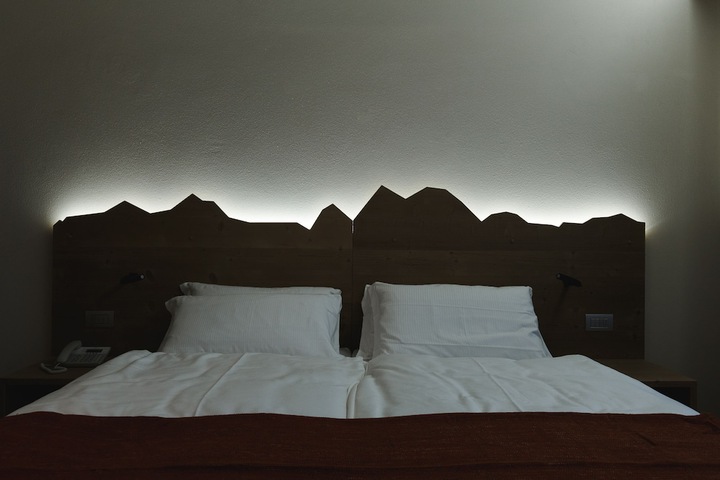 Room 27 of 138