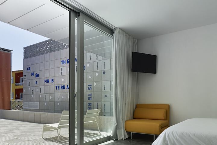Room 15 of 35