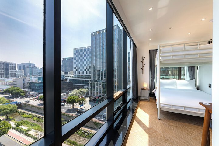 Room 54 of 130