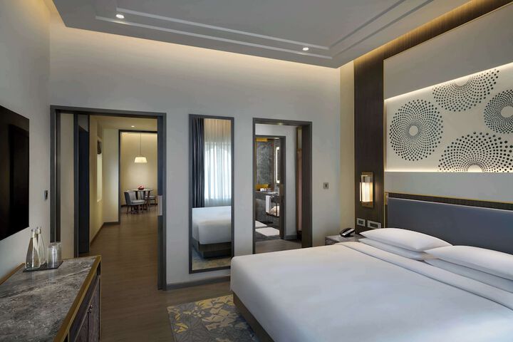 Room 26 of 154