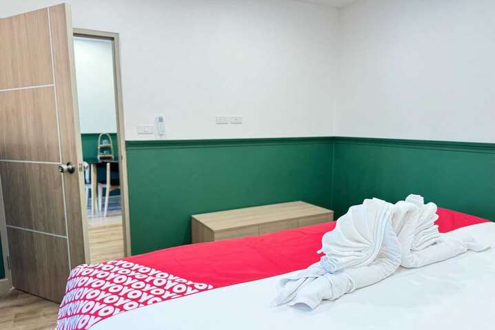 Room 21 of 43