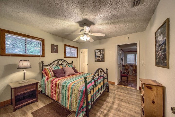 Room 8 of 41