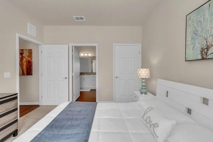 Room 3 of 22