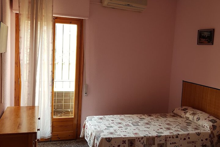 Room 11 of 23