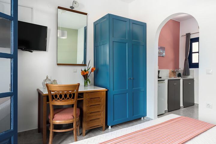 Room 16 of 60