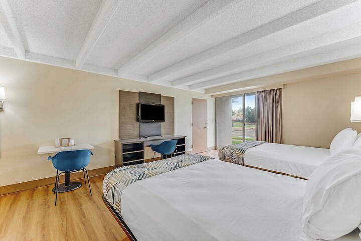 Room 5 of 27