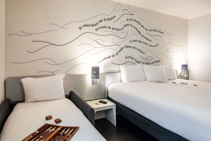 Room 43 of 125