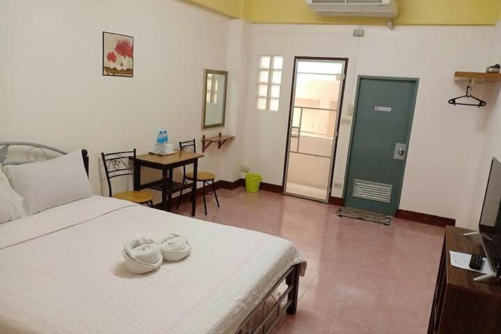 Room 9 of 46