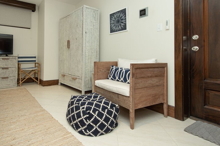 Room 12 of 97