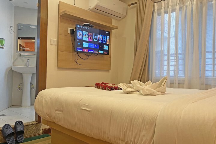 Room 12 of 129