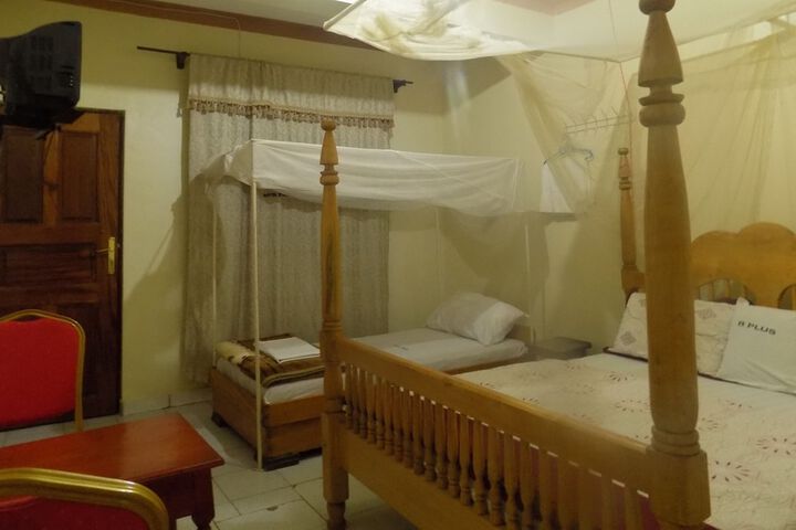 Room 16 of 37