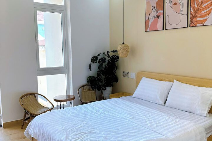 Room 25 of 63