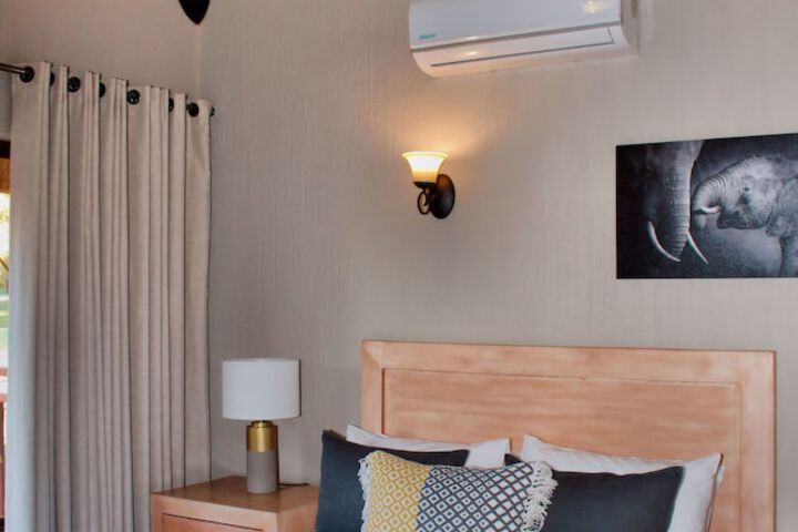 Room 4 of 62