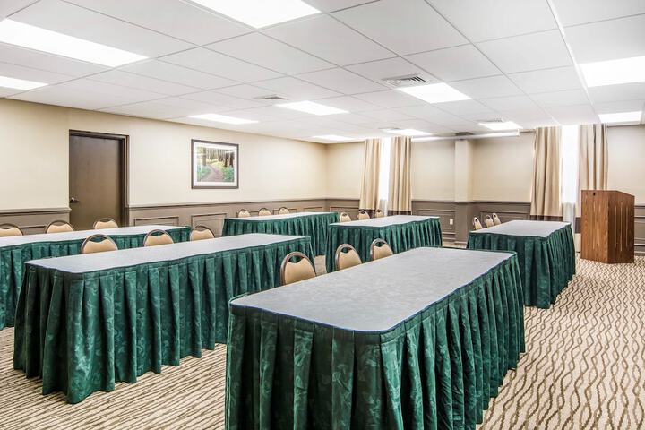 Meeting facility