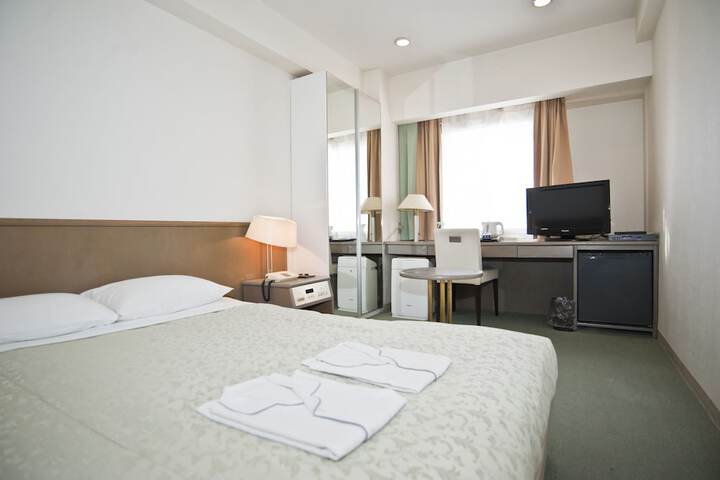 Room 47 of 120
