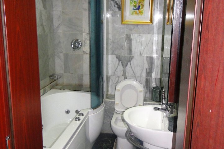 Room 30 of 45