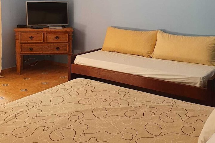Room 13 of 44