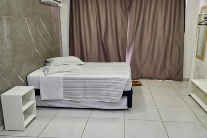Room 18 of 24