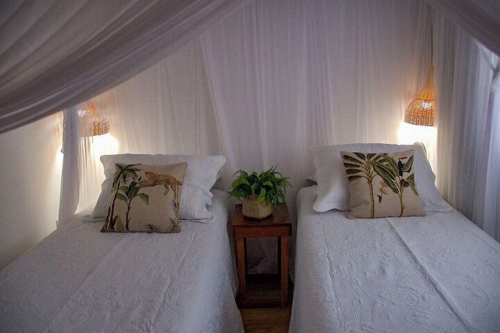 Room 3 of 80
