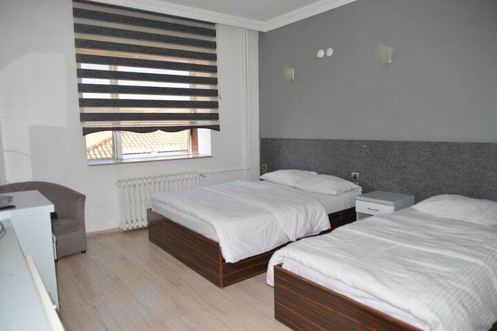 Room 7 of 17
