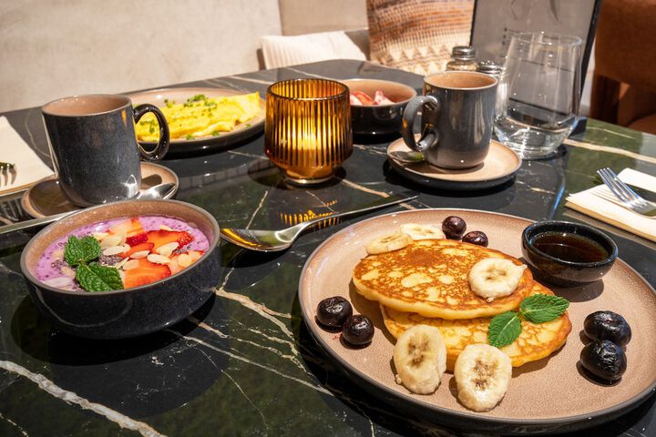 Breakfast/Coffee Service 49 of 62