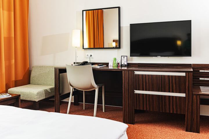 Room 16 of 58