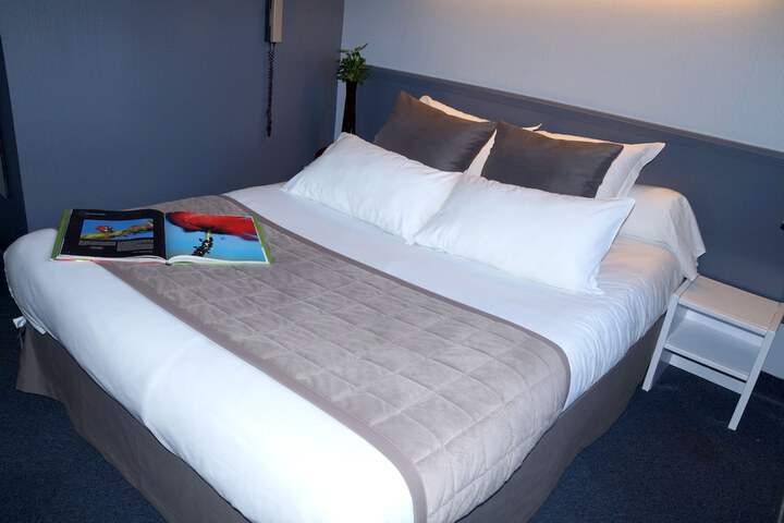 Room 7 of 30