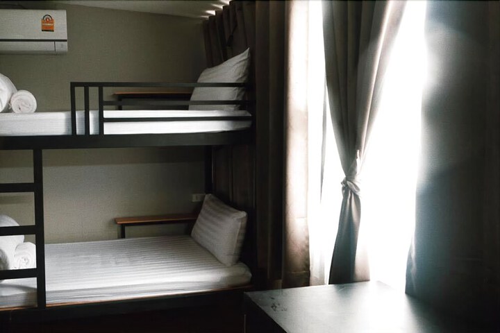 Room 12 of 15