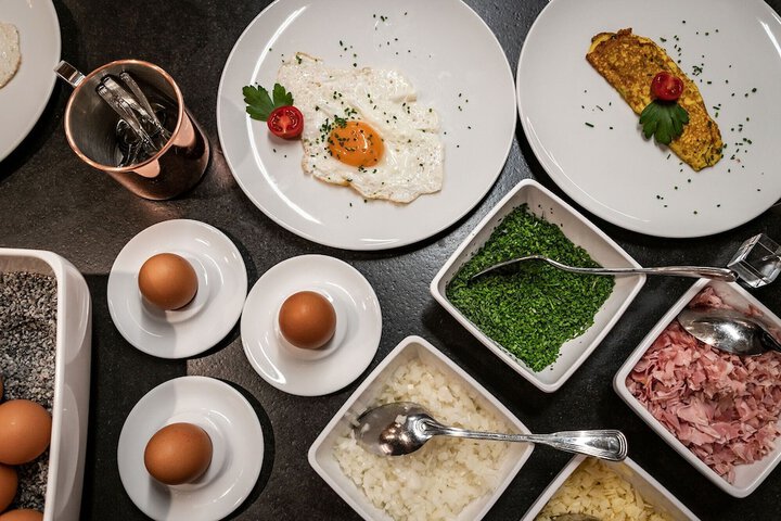 Breakfast/Coffee Service 90 of 106