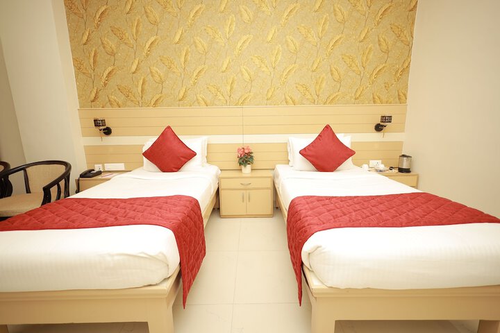 Room 15 of 30
