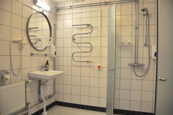 Room 86 of 138