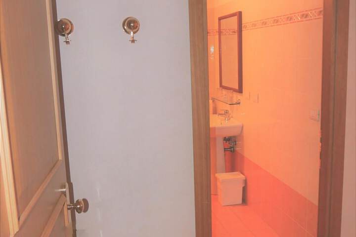 Room 123 of 201