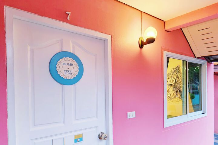 Room 34 of 152
