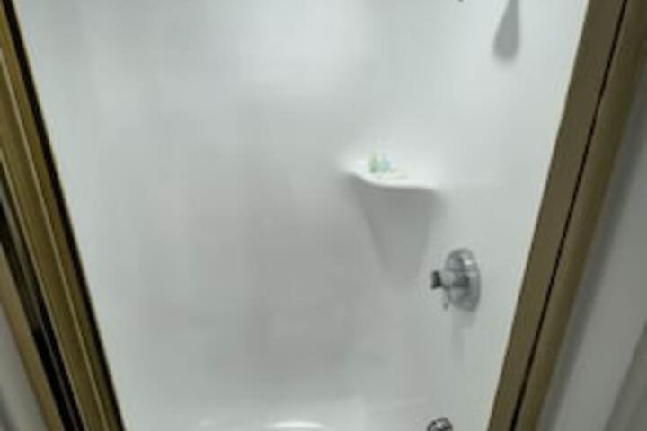 Room 14 of 32