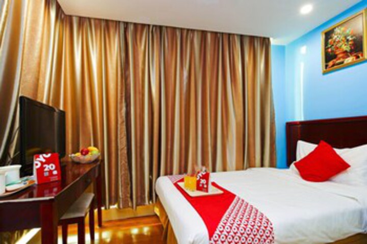 Room 13 of 24