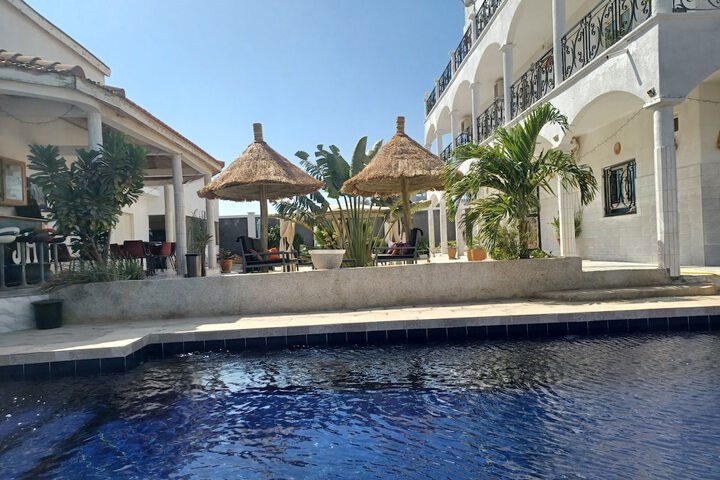 Hotel Exterior 43 of 46