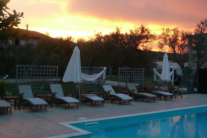 Pool 41 of 57