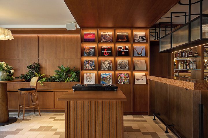 Guest Lobby