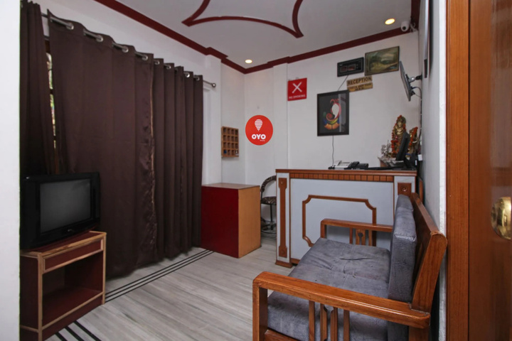 OYO Rooms 090 Mall Road Doon View