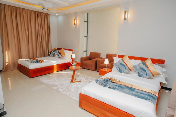 Room 8 of 27
