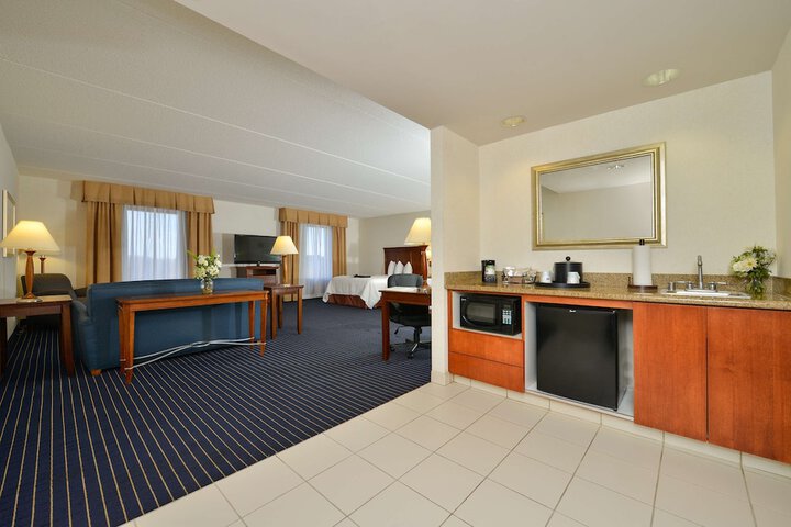 Room 15 of 42