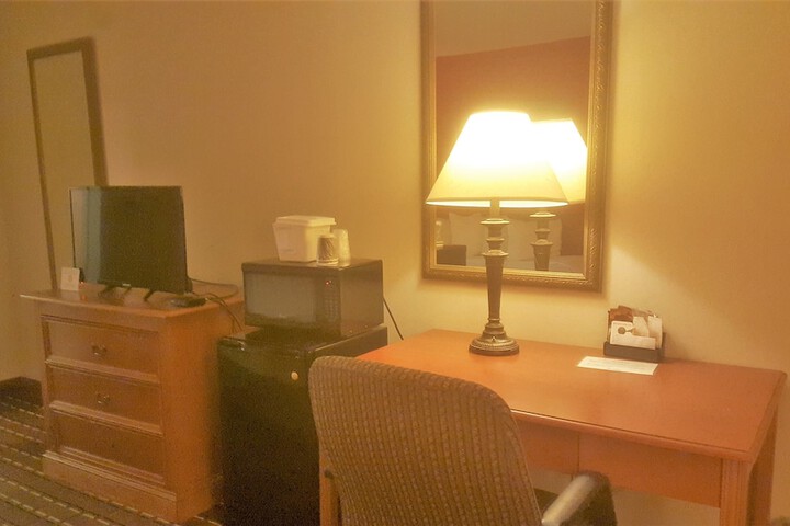 Room 14 of 27