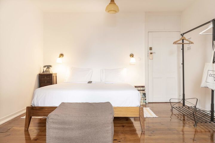 Room 22 of 65
