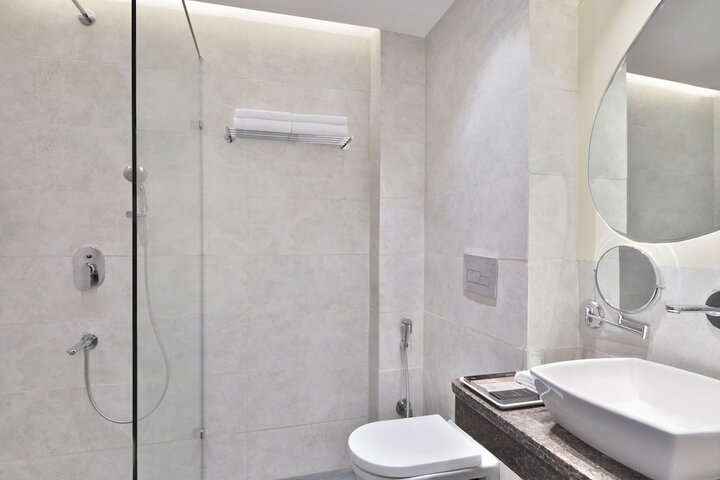 Room 42 of 87