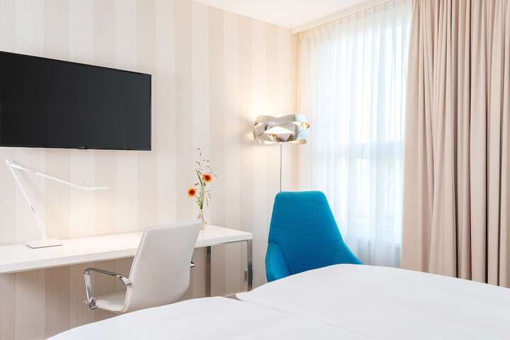 Room 5 of 36