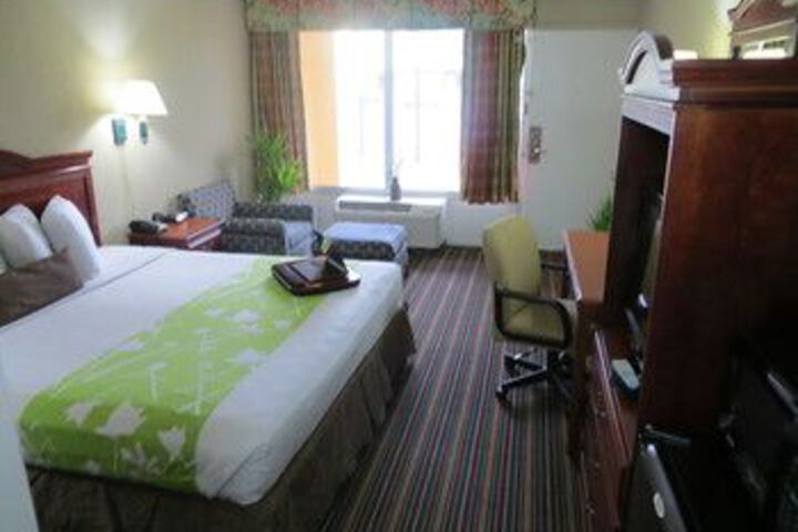 Room 57 of 109