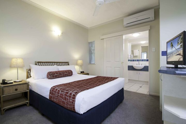 Room 5 of 37